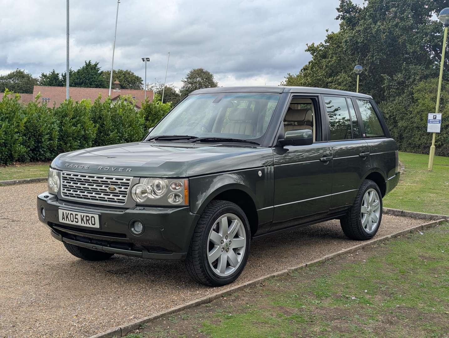 <p>2005 RANGE ROVER VOGUE V8 4.4</p>
