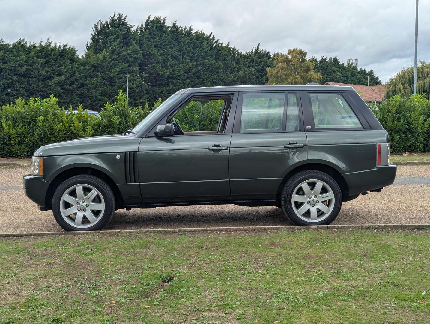 <p>2005 RANGE ROVER VOGUE V8 4.4</p>
