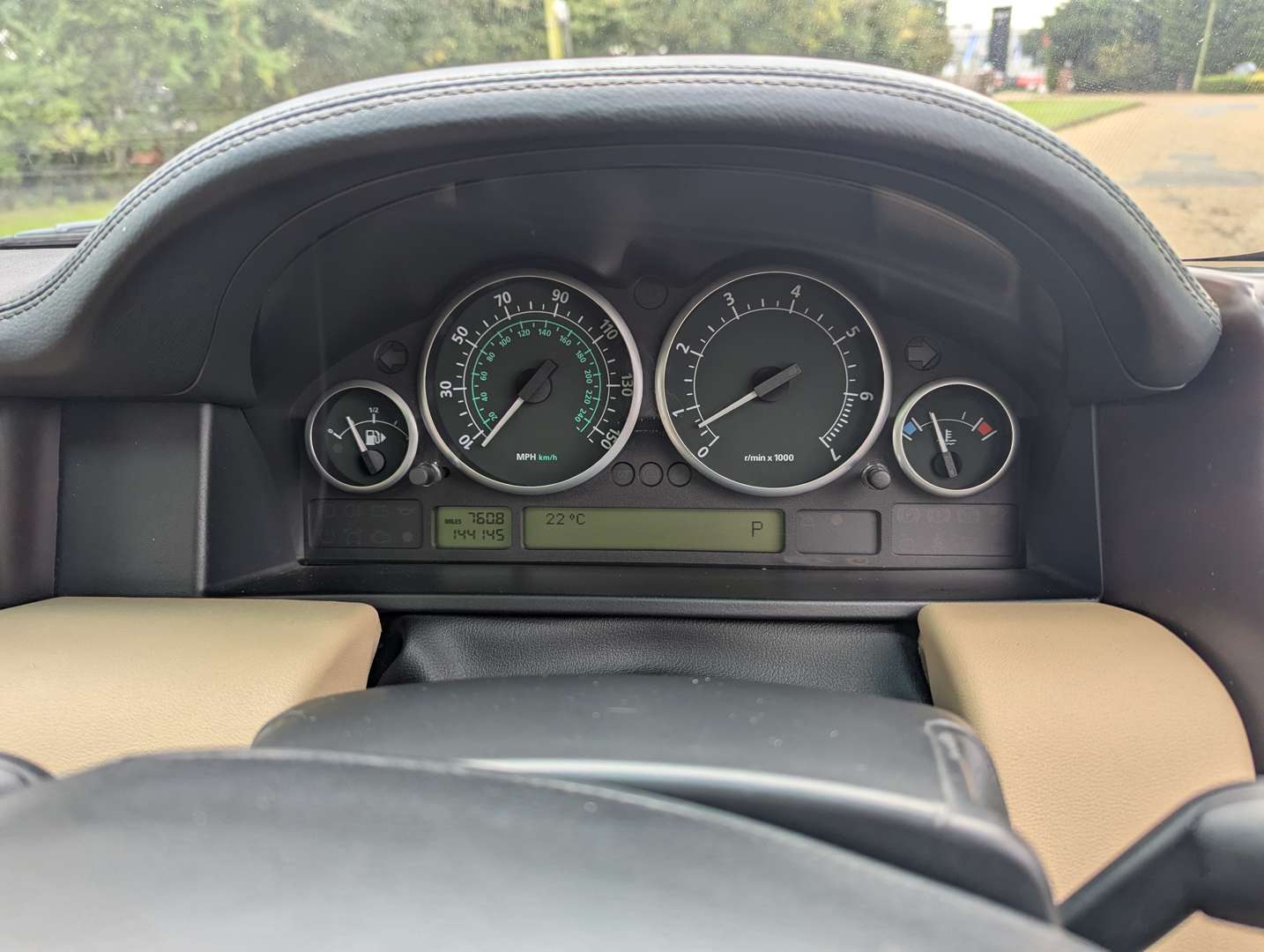 <p>2005 RANGE ROVER VOGUE V8 4.4</p>