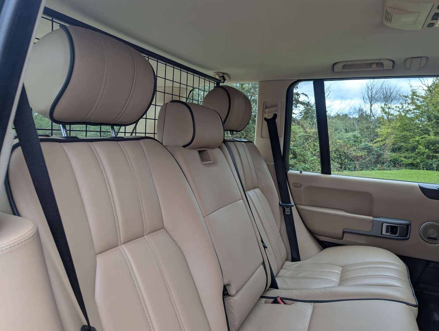 <p>2005 RANGE ROVER VOGUE V8 4.4</p>