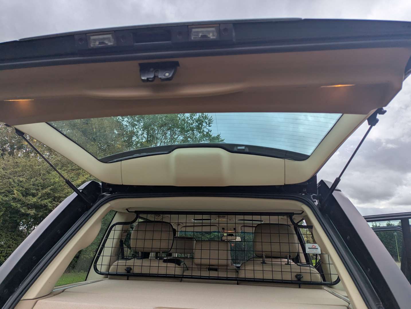 <p>2005 RANGE ROVER VOGUE V8 4.4</p>