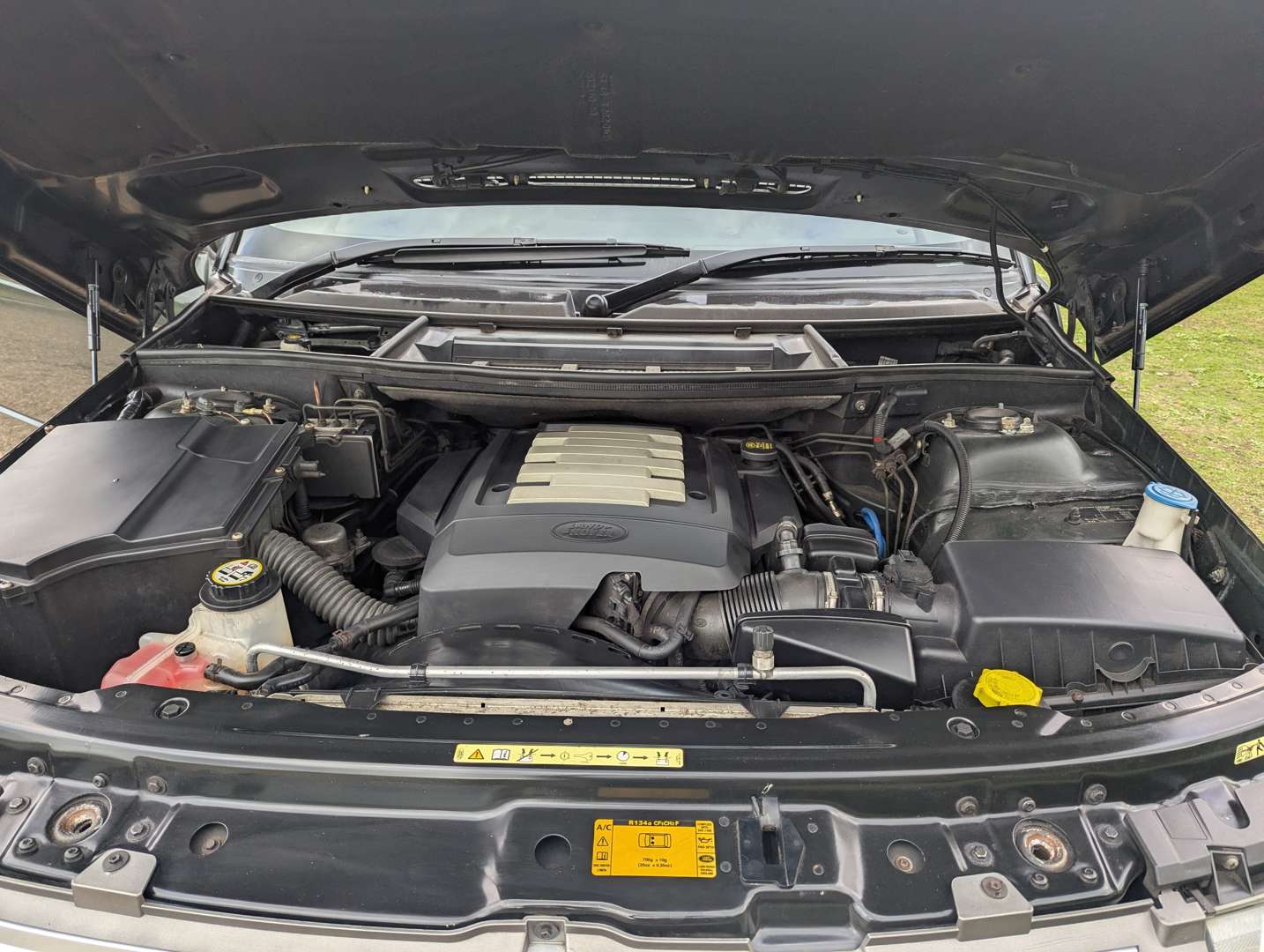 <p>2005 RANGE ROVER VOGUE V8 4.4</p>