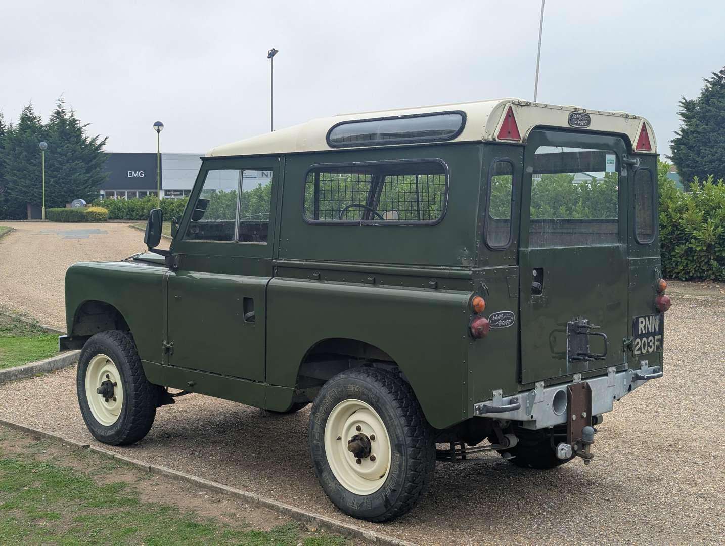 <p>1968 LAND ROVER SERIES IIA</p>