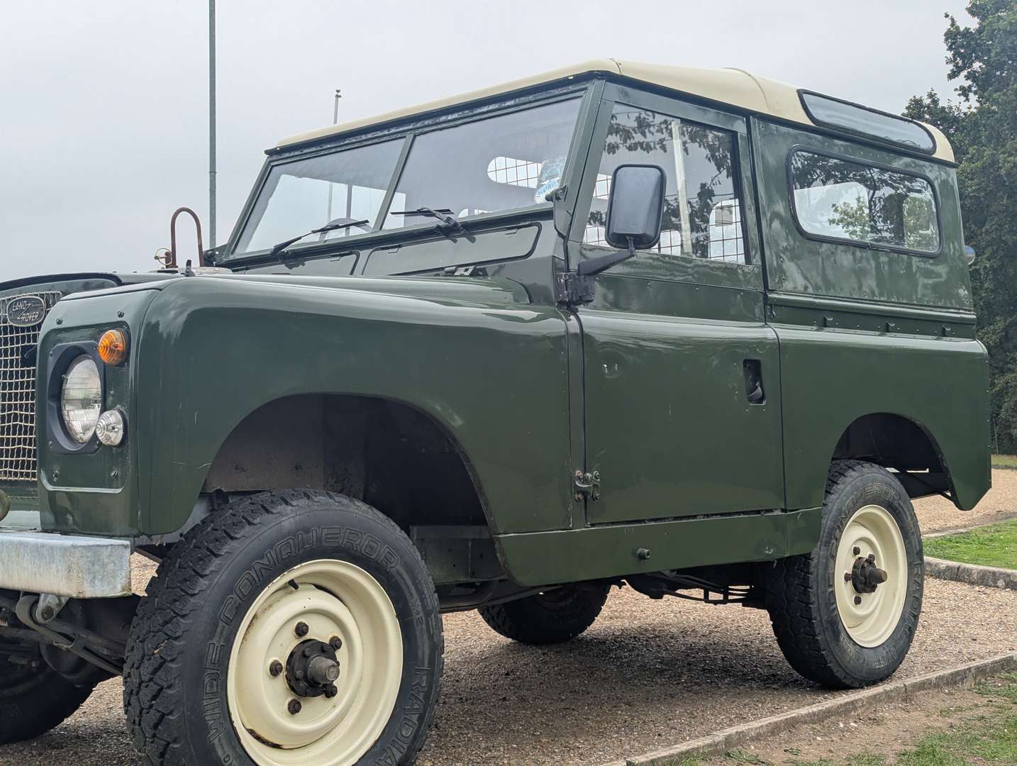 <p>1968 LAND ROVER SERIES IIA</p>