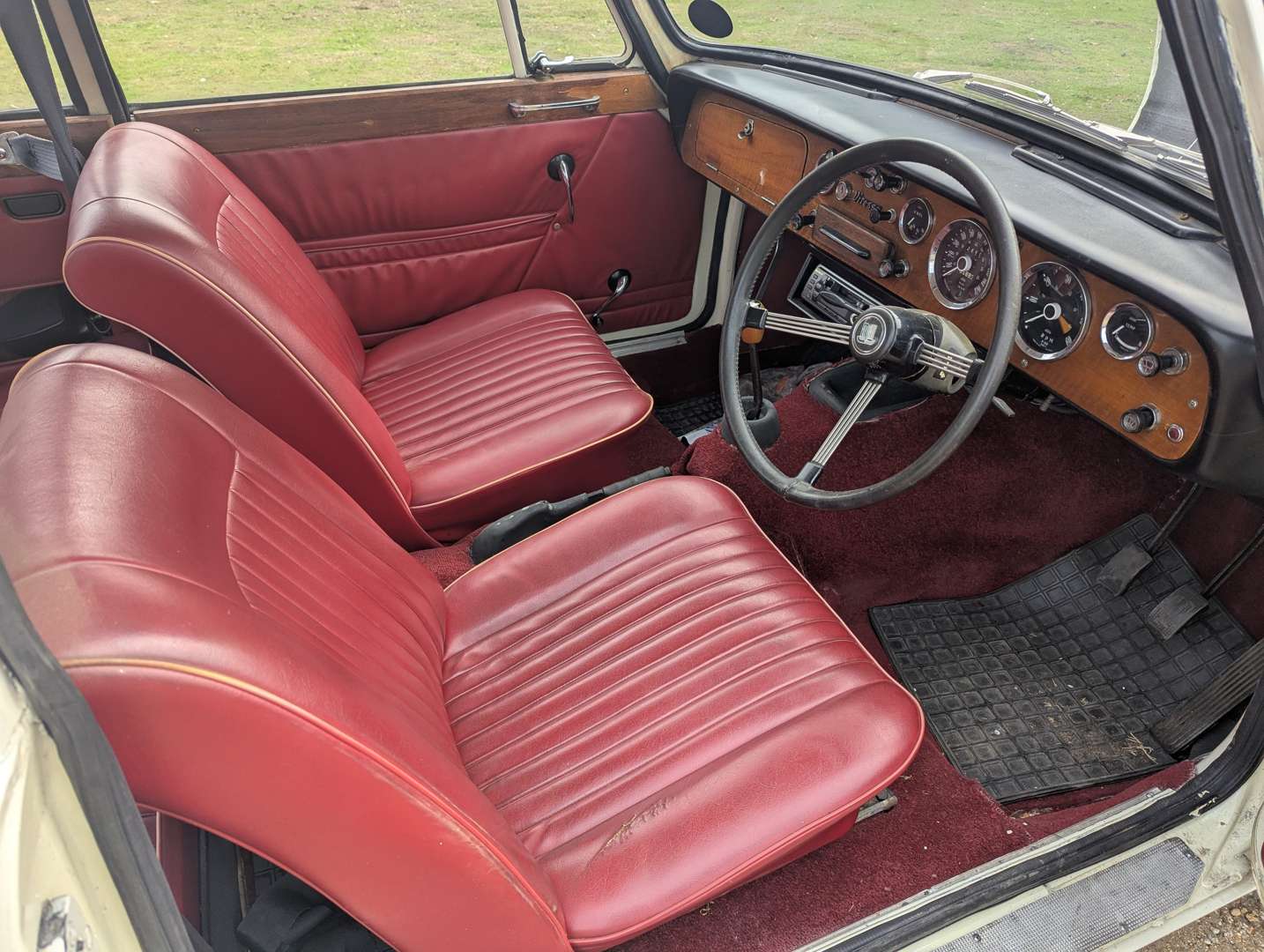 <p>1967 TRIUMPH VITESSE 2.0</p>