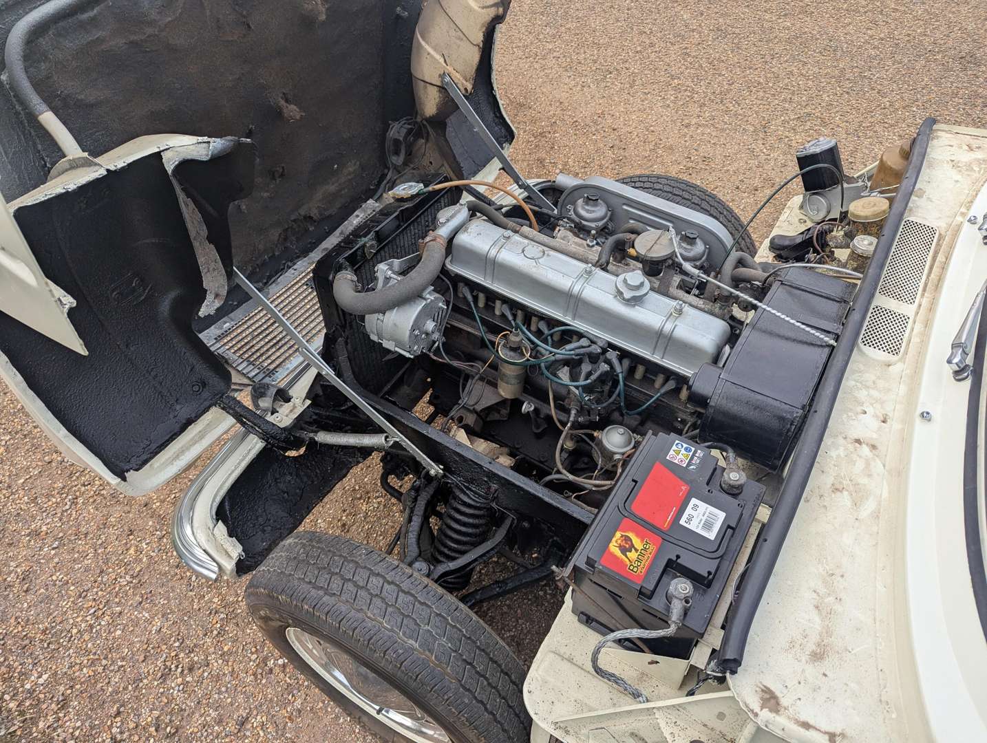 <p>1967 TRIUMPH VITESSE 2.0</p>