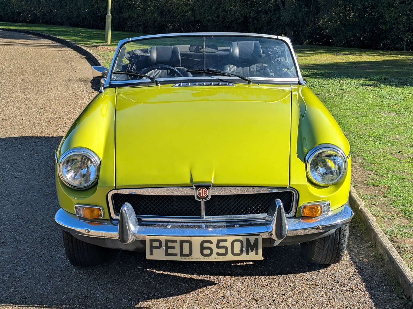 <p>1973 MG B ROADSTER</p>