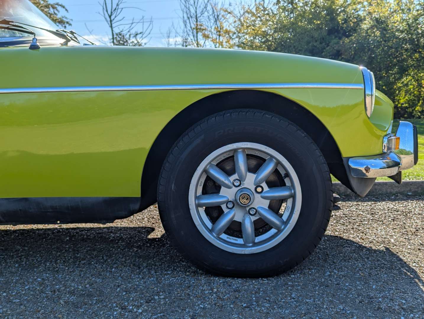 <p>1973 MG B ROADSTER</p>