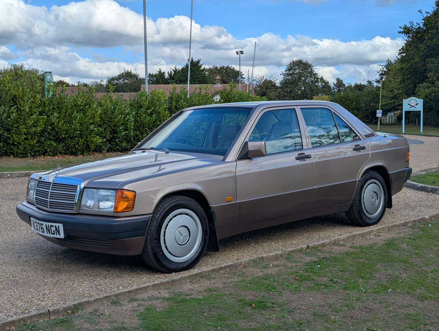 <p>1993 MERCEDES 190E 2.0 AUTO</p>