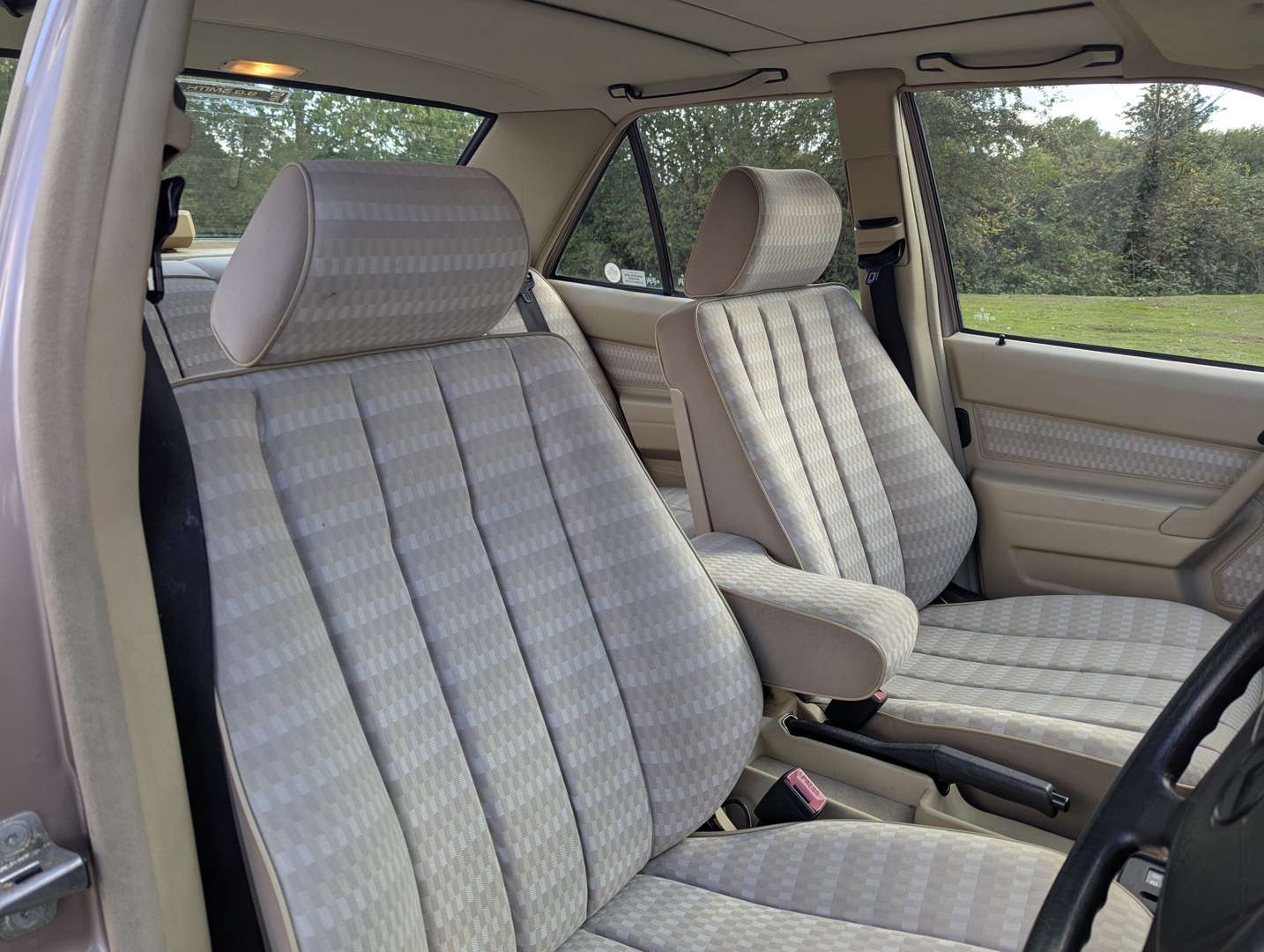 <p>1993 MERCEDES 190E 2.0 AUTO</p>