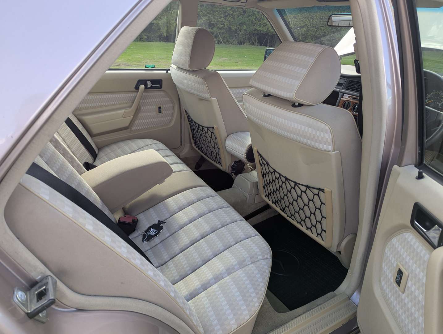 <p>1993 MERCEDES 190E 2.0 AUTO</p>