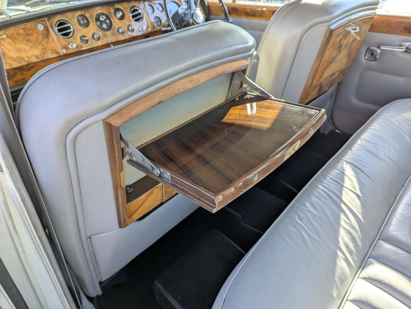 <p>1968 ROLLS ROYCE SILVER SHADOW I</p>