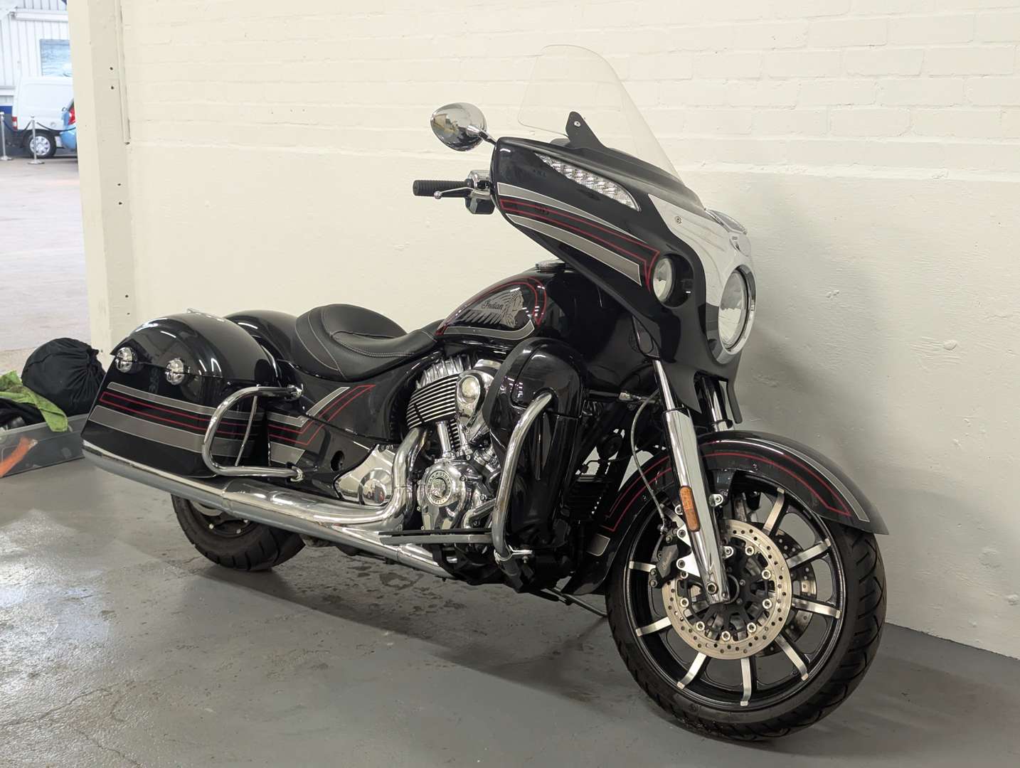 <p>2018 INDIAN CHIEFTAIN LIMITED</p>