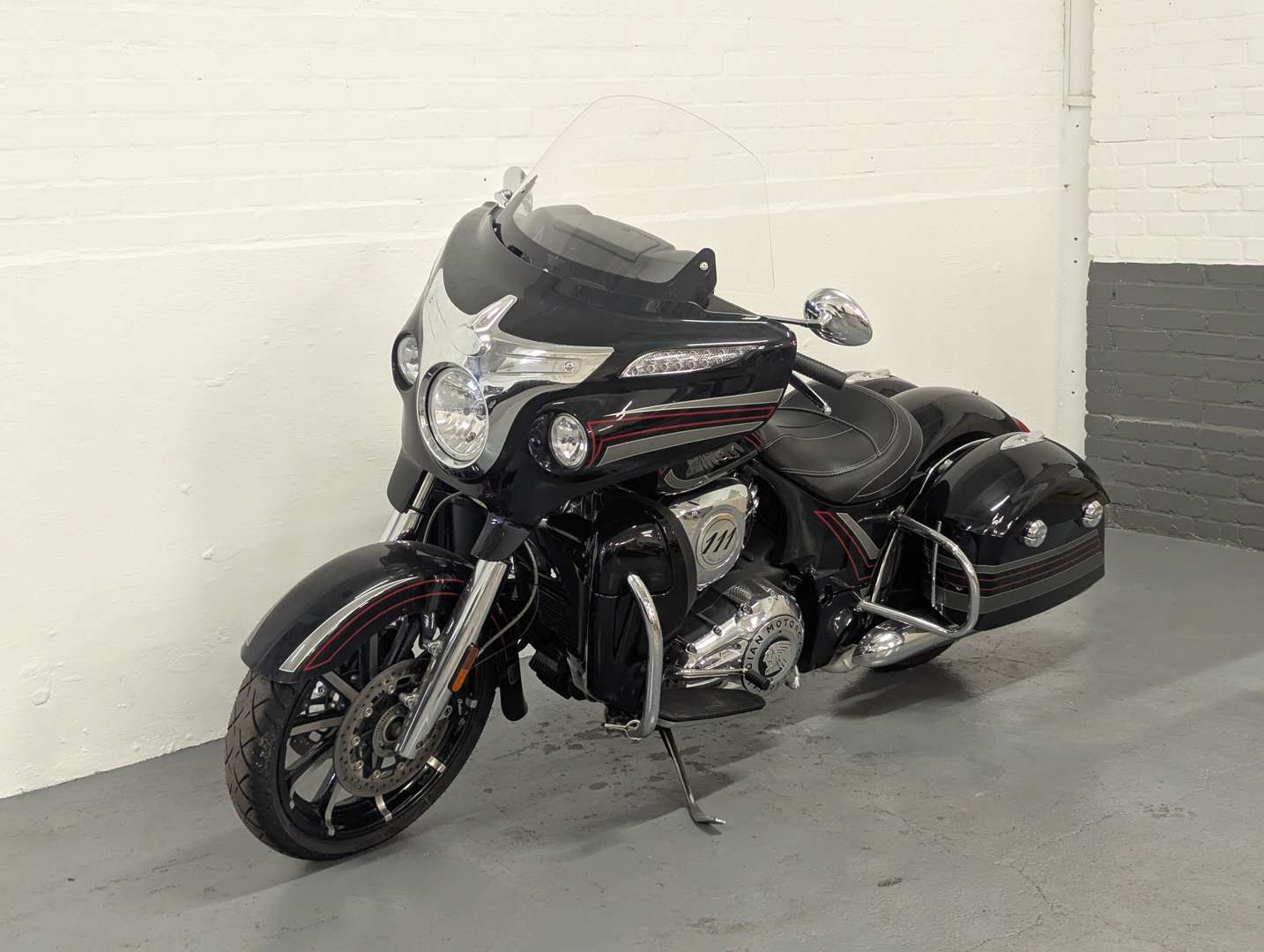 <p>2018 INDIAN CHIEFTAIN LIMITED</p>