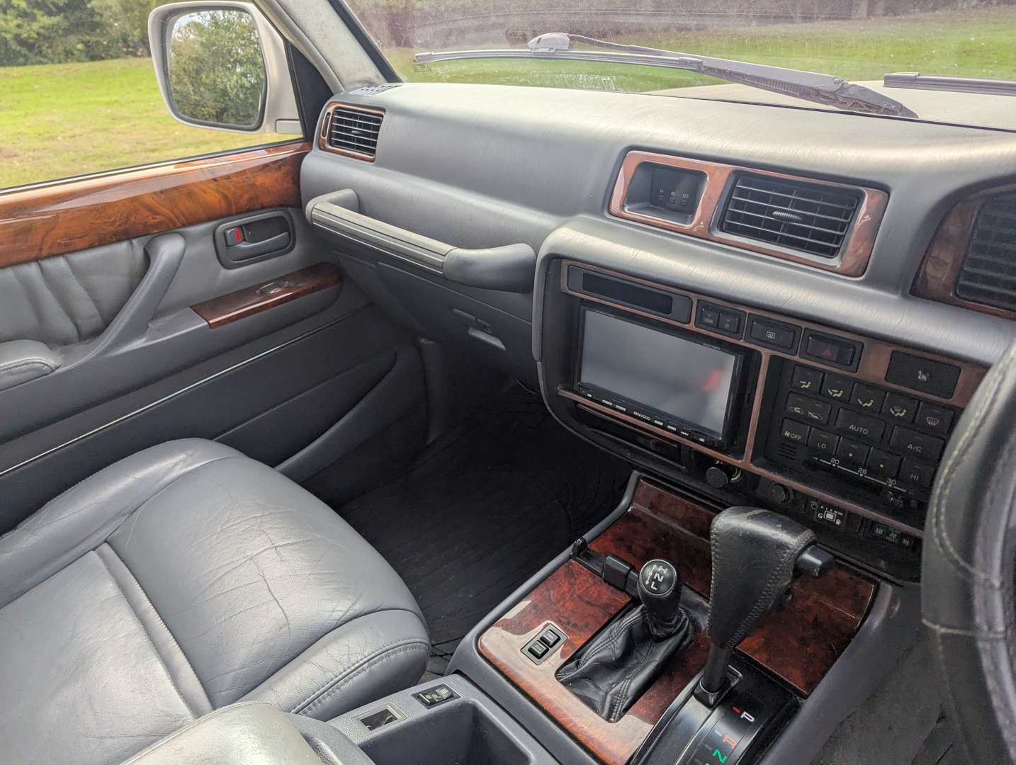 <p>1996 TOYOTA LAND CRUISER VX 4.5 AUTO</p>