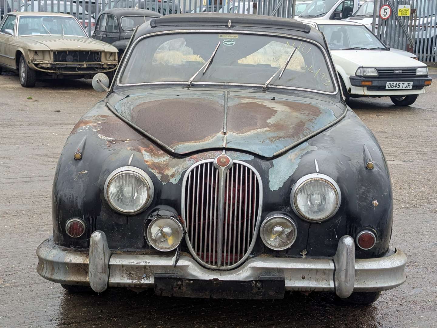 <p>1961 JAGUAR MKII 3.4</p>