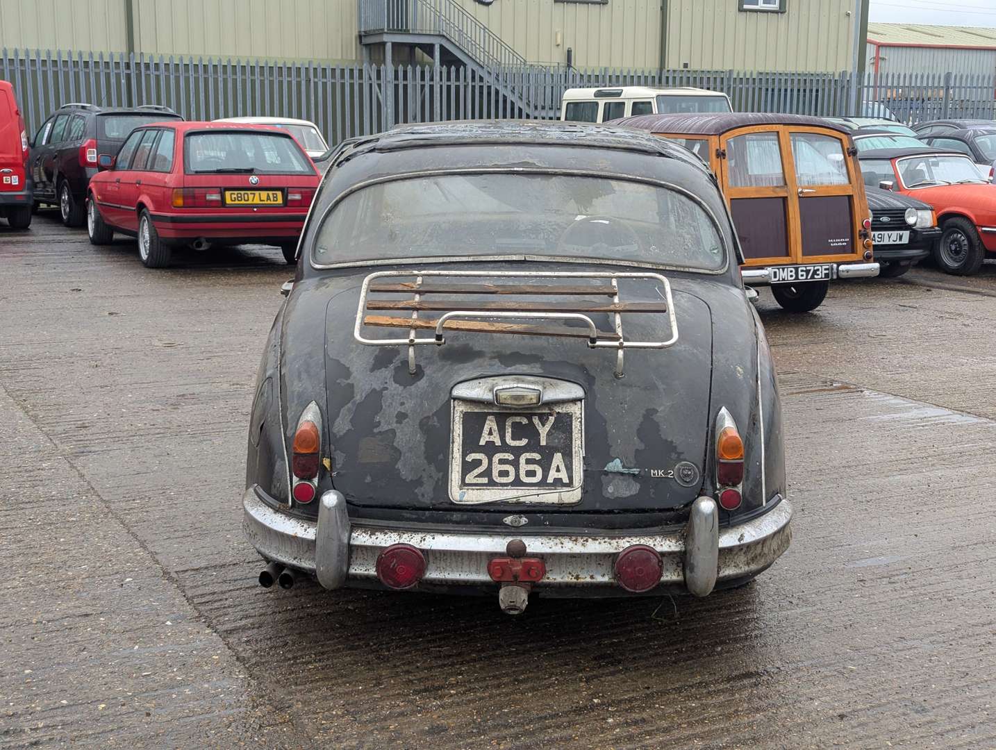 <p>1961 JAGUAR MKII 3.4</p>