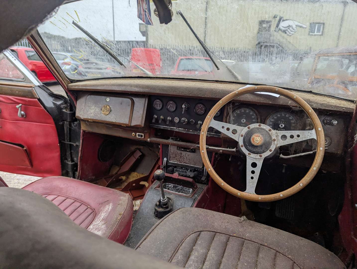 <p>1961 JAGUAR MKII 3.4</p>