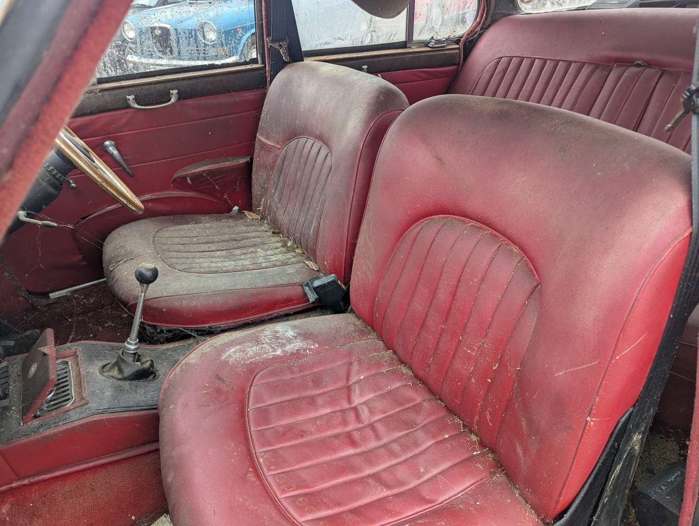 <p>1961 JAGUAR MKII 3.4</p>