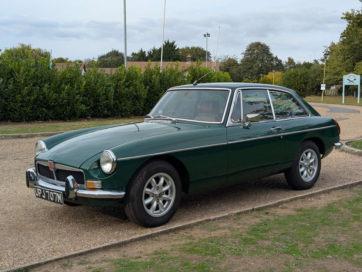<p>1973 MG B GT</p>