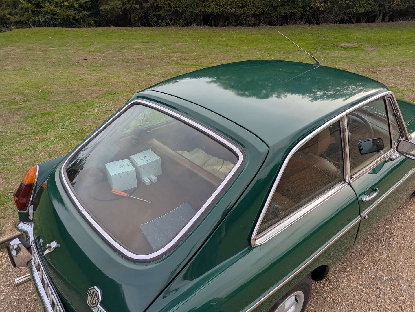 <p>1973 MG B GT</p>