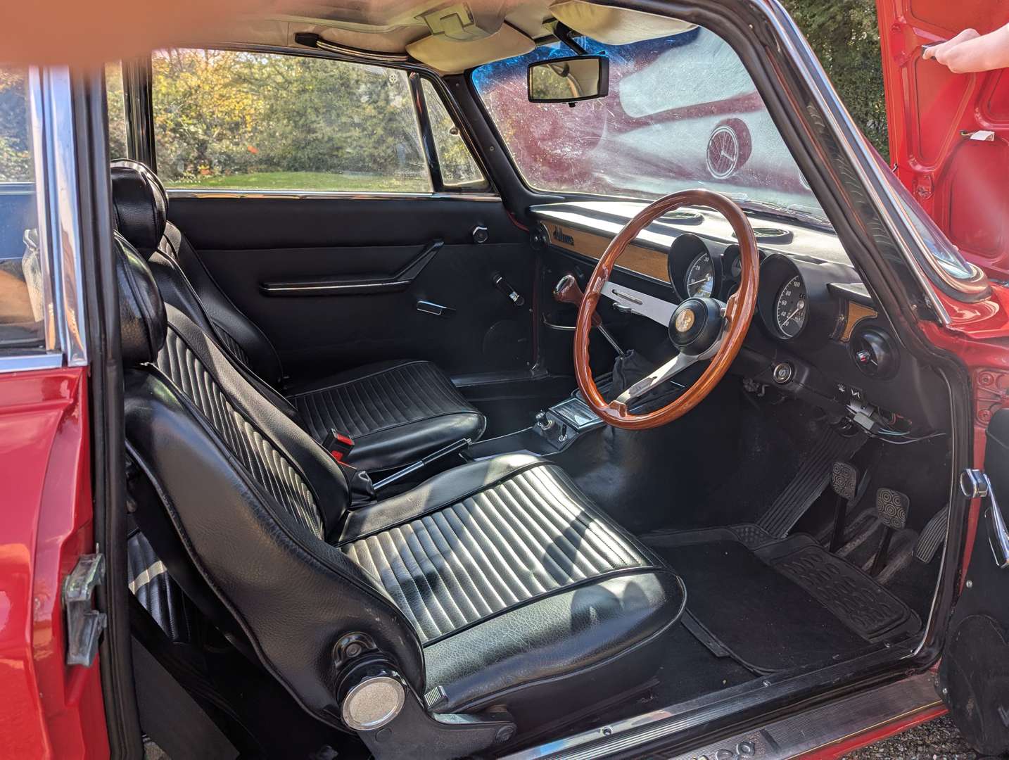 <p>1976 ALFA ROMEO 1600 GT JUNIOR</p>