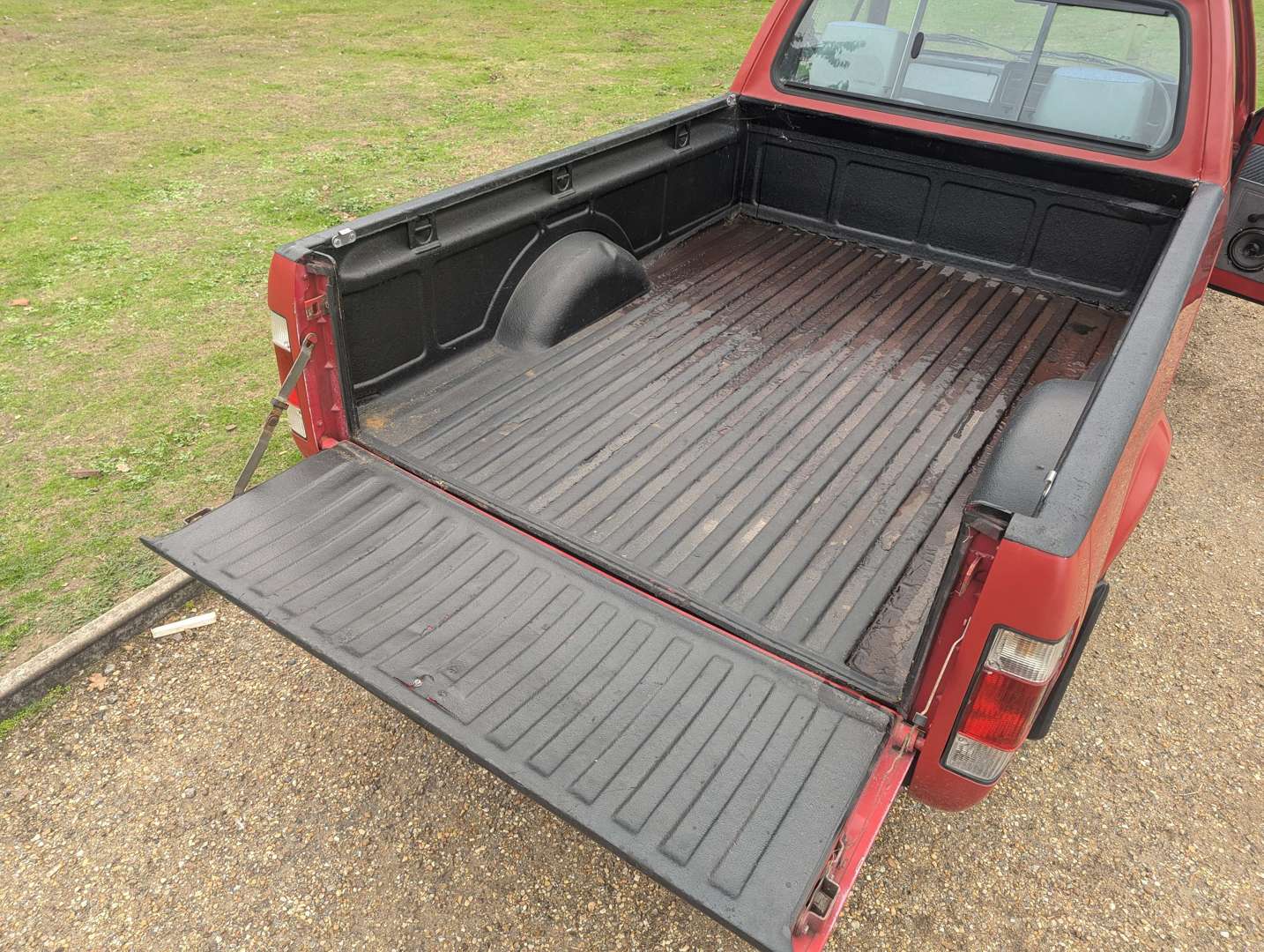 <p>1991 VW CADDY PICK-UP</p>