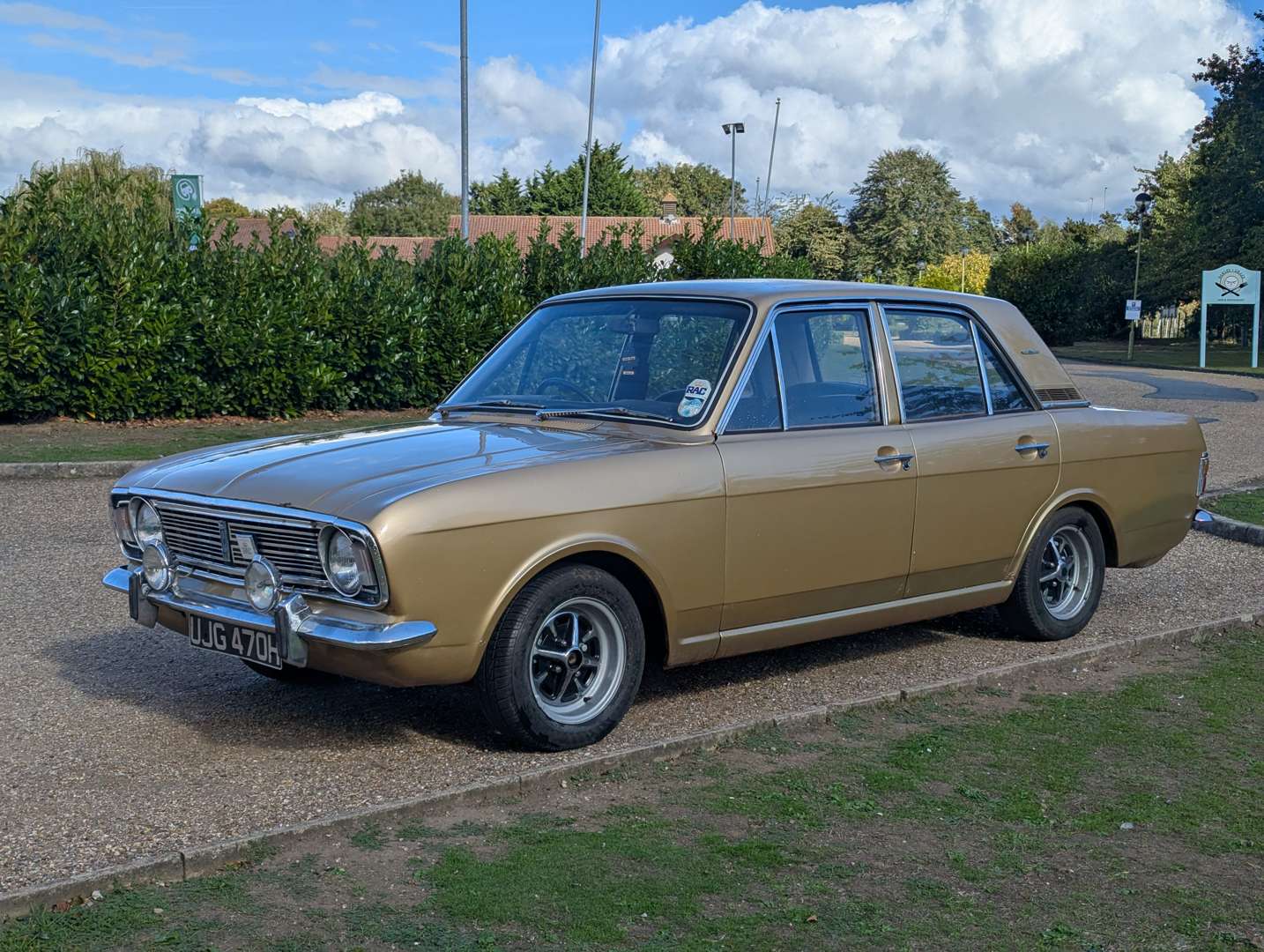 <p>1970 FORD CORTINA 1600E</p>