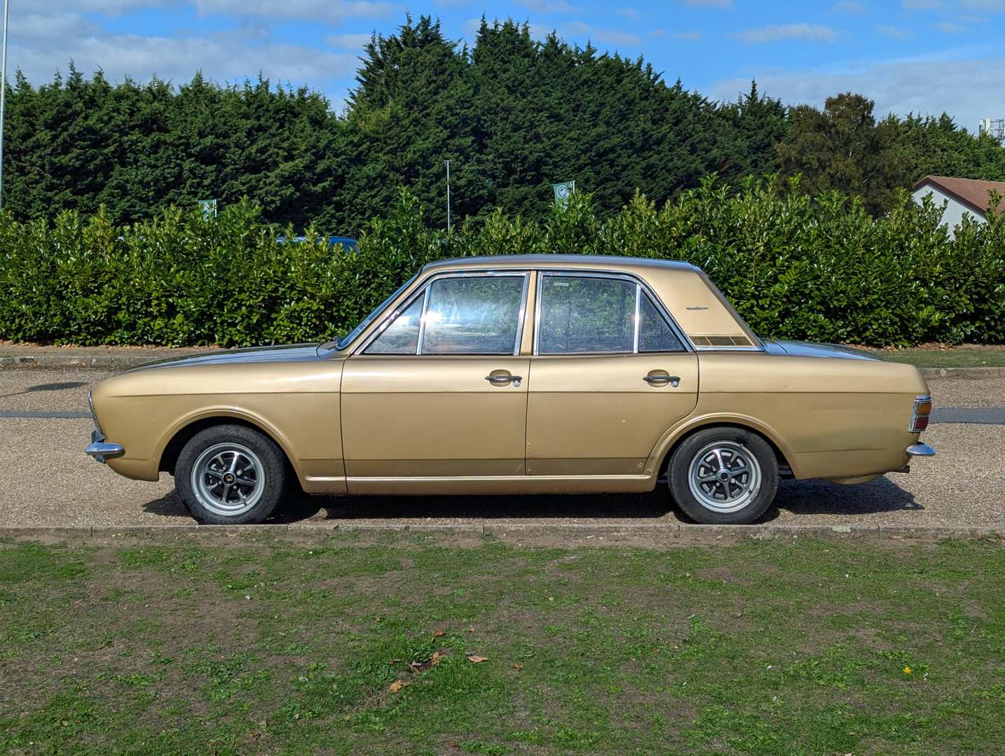 <p>1970 FORD CORTINA 1600E</p>