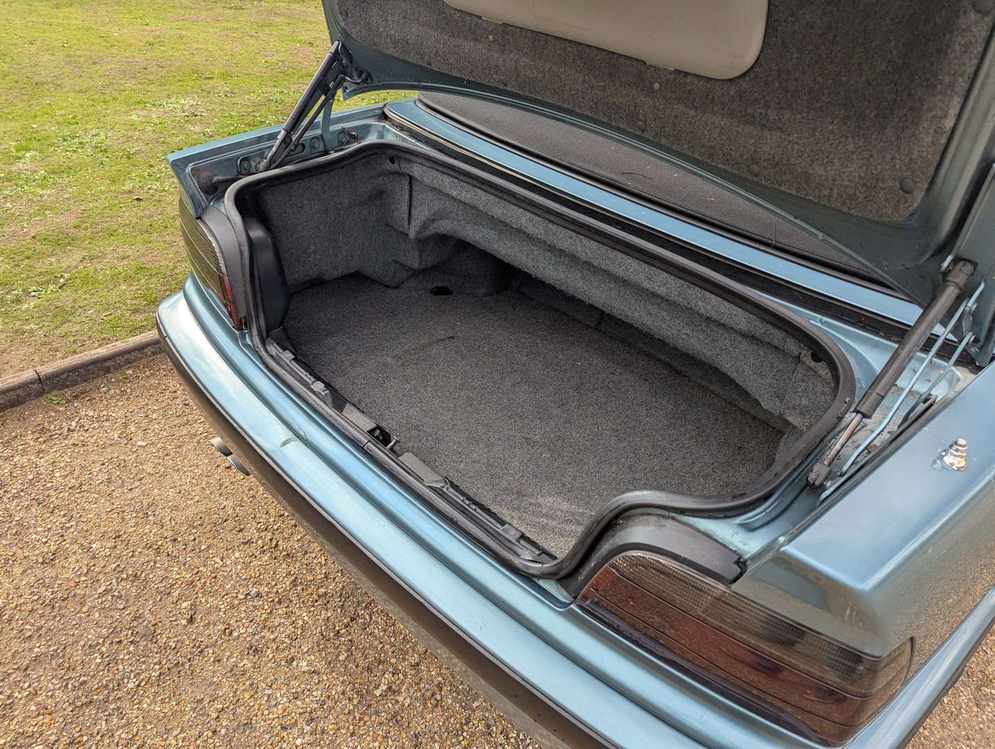 <p>1994 BMW E36 325I CONVERTIBLE</p>