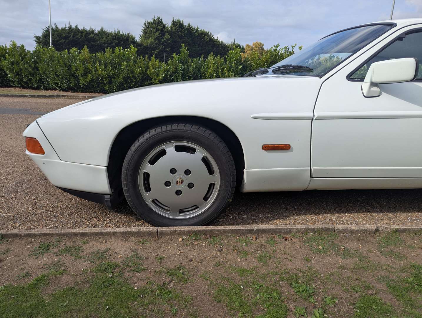 <p>1989 PORSCHE 928 S4 AUTO</p>