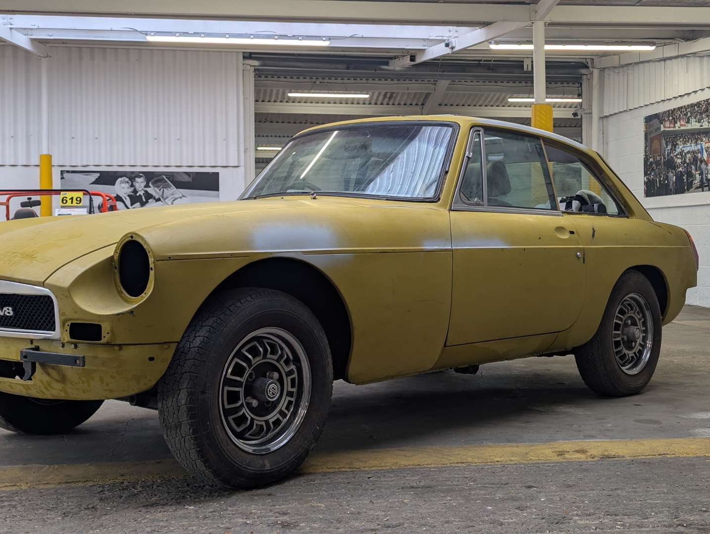 <p>1975 MG B GT V8</p>