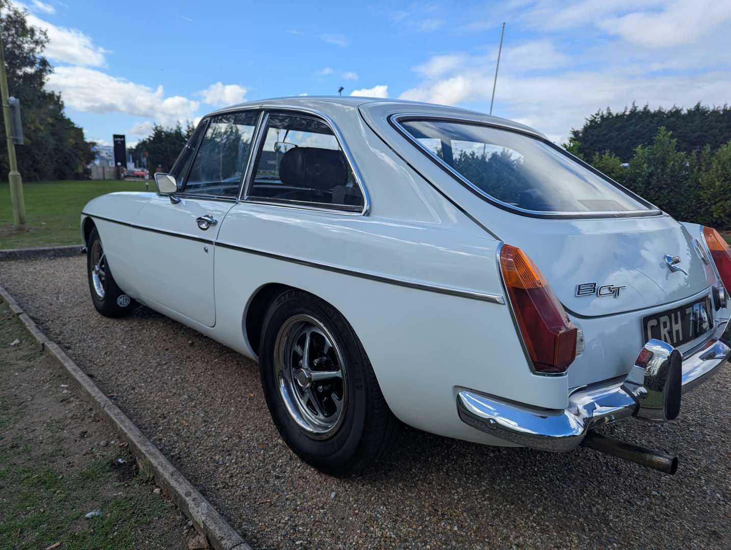 <p>1972 MG B GT</p>