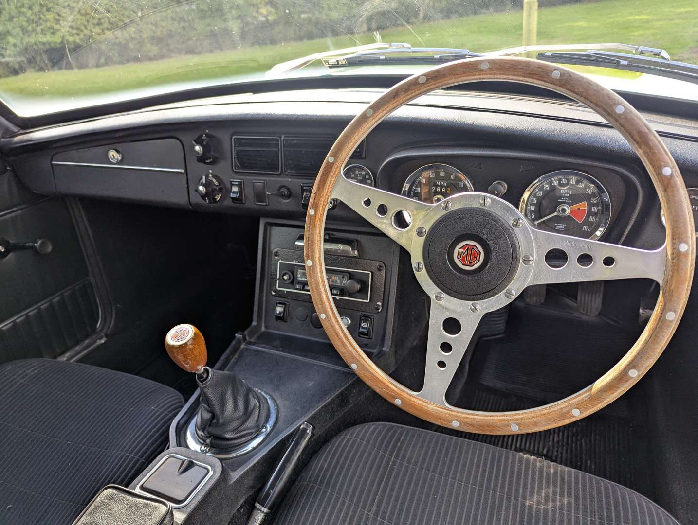 <p>1972 MG B GT</p>