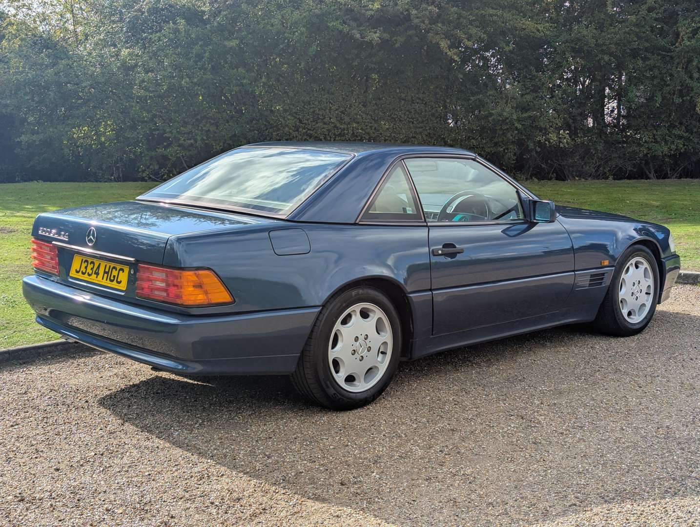 <p>1992 MERCEDES 300SL-24 AUTO</p>