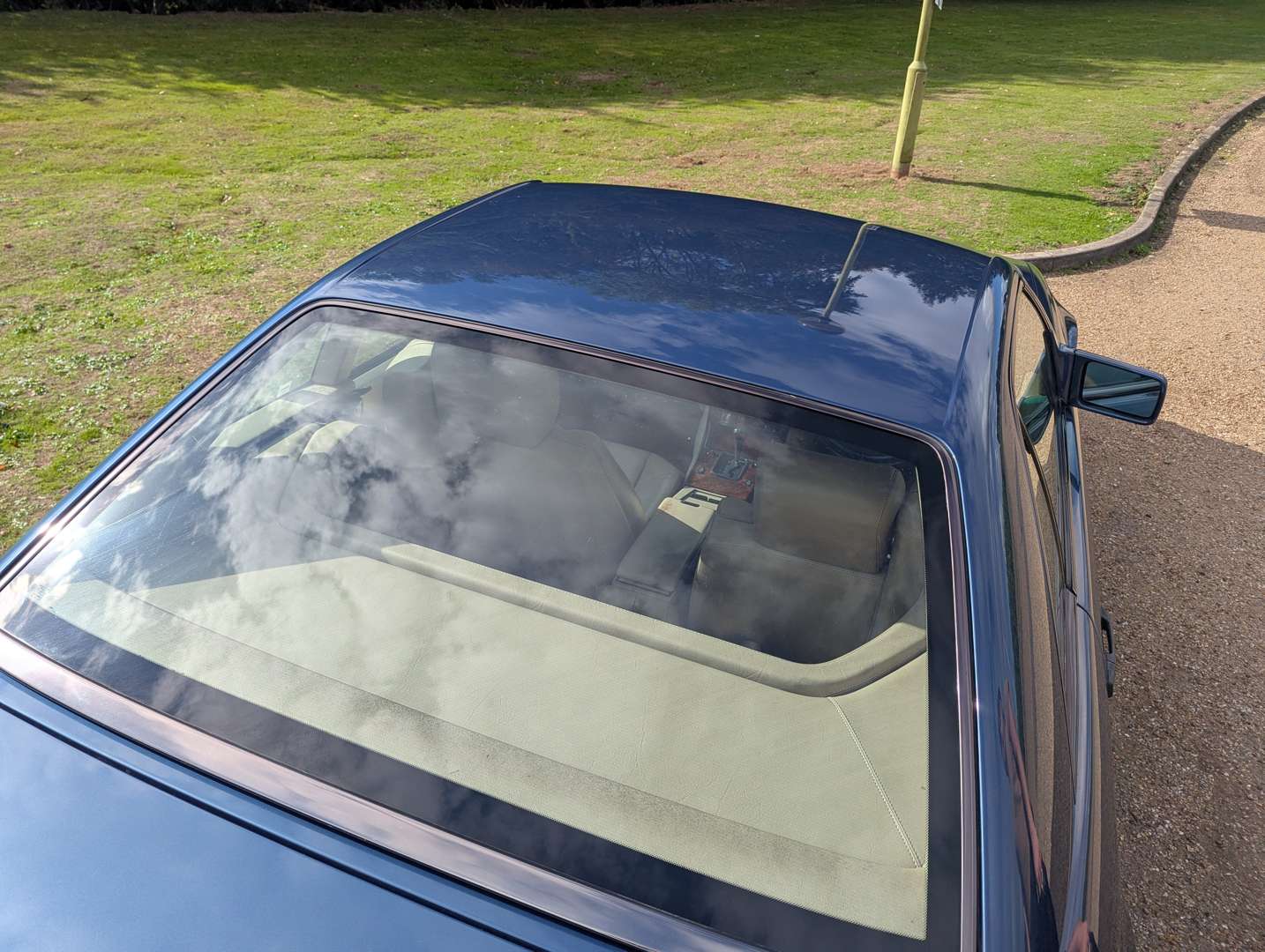 <p>1992 MERCEDES 300SL-24 AUTO</p>