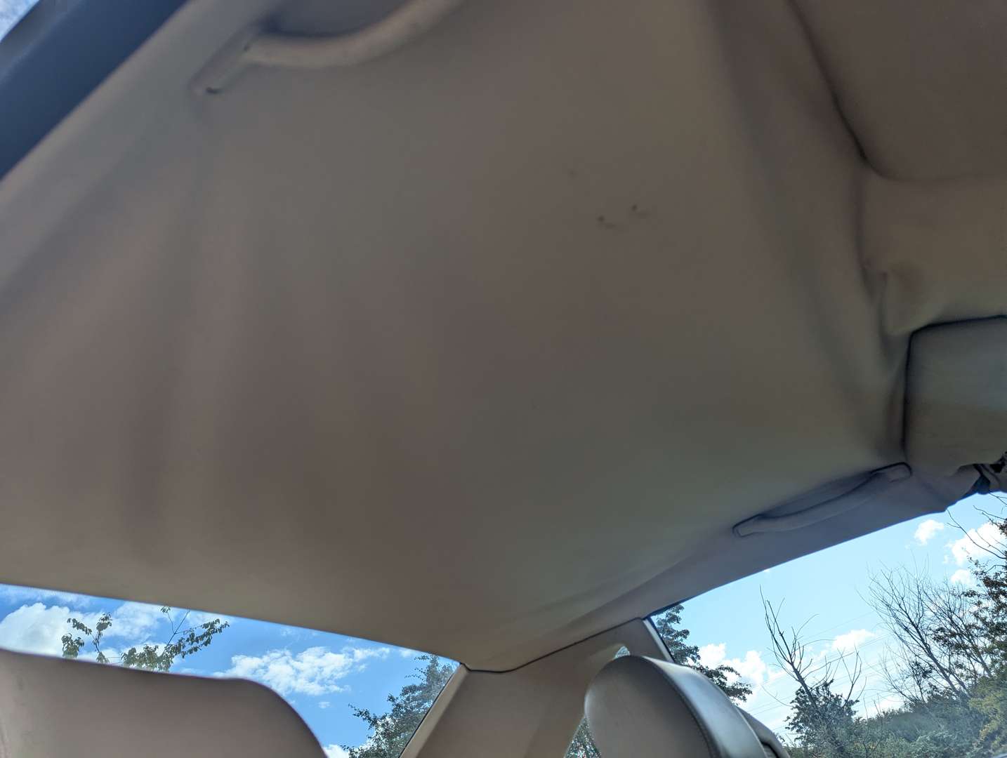 <p>1992 MERCEDES 300SL-24 AUTO</p>