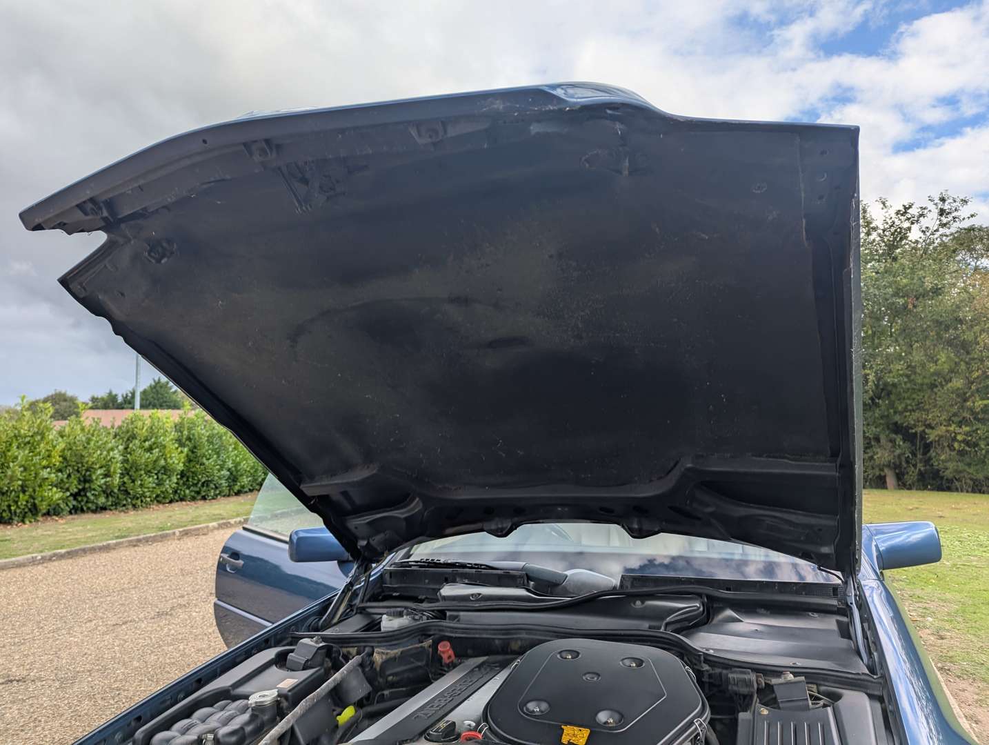 <p>1992 MERCEDES 300SL-24 AUTO</p>