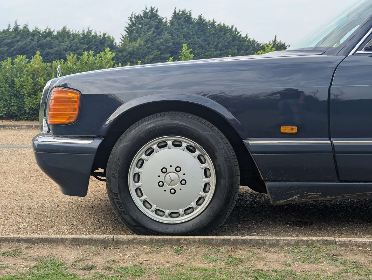 <p>1989 MERCEDES 500 SE AUTO</p>