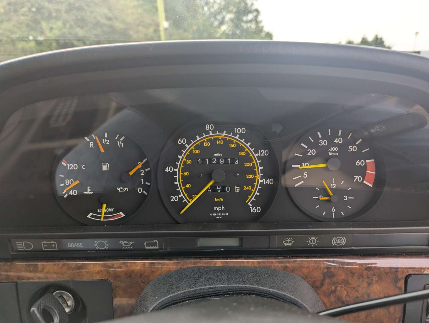 <p>1989 MERCEDES 500 SE AUTO</p>