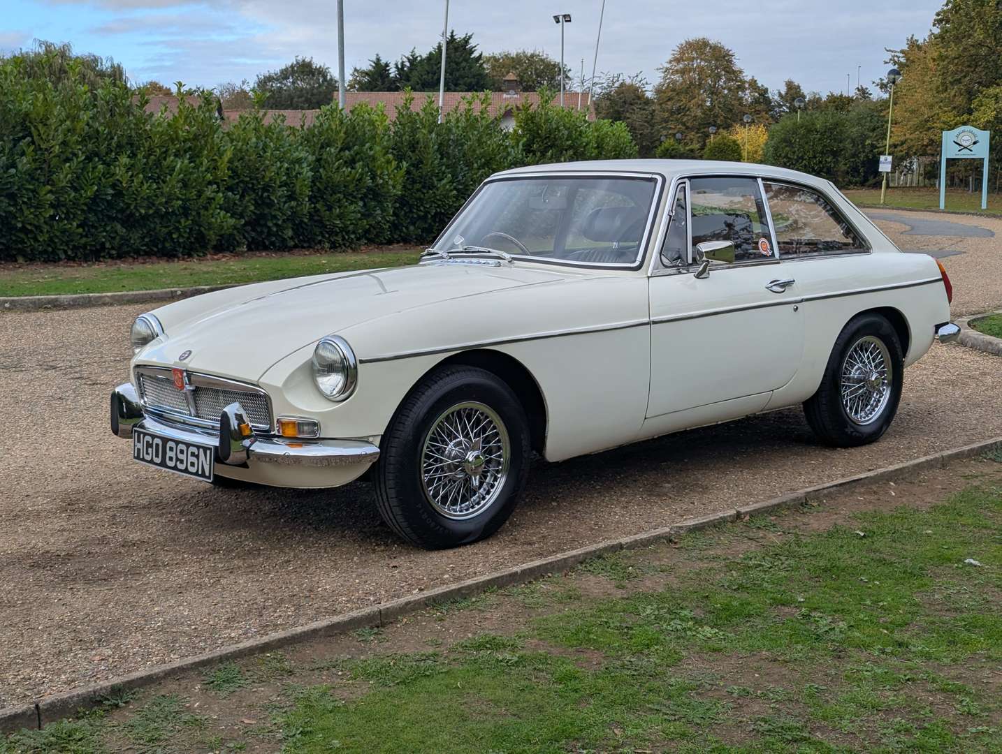 <p>1974 MG B GT</p>