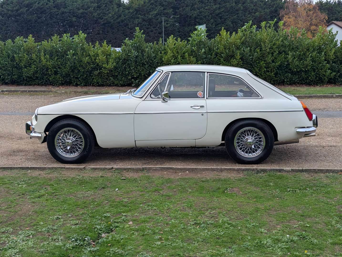 <p>1974 MG B GT</p>