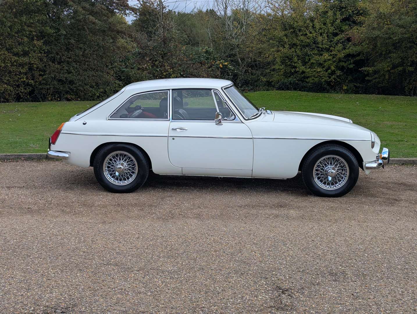 <p>1974 MG B GT</p>