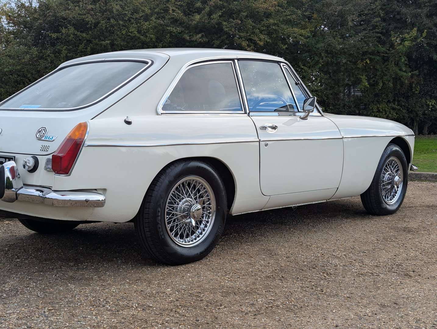 <p>1974 MG B GT</p>
