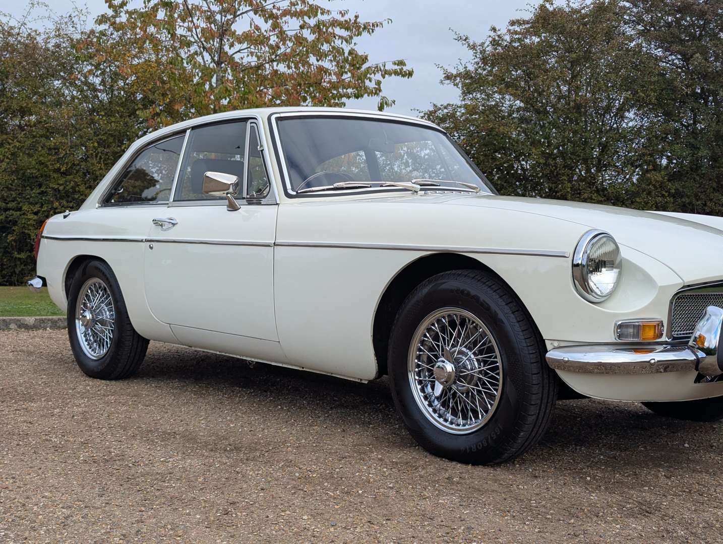 <p>1974 MG B GT</p>