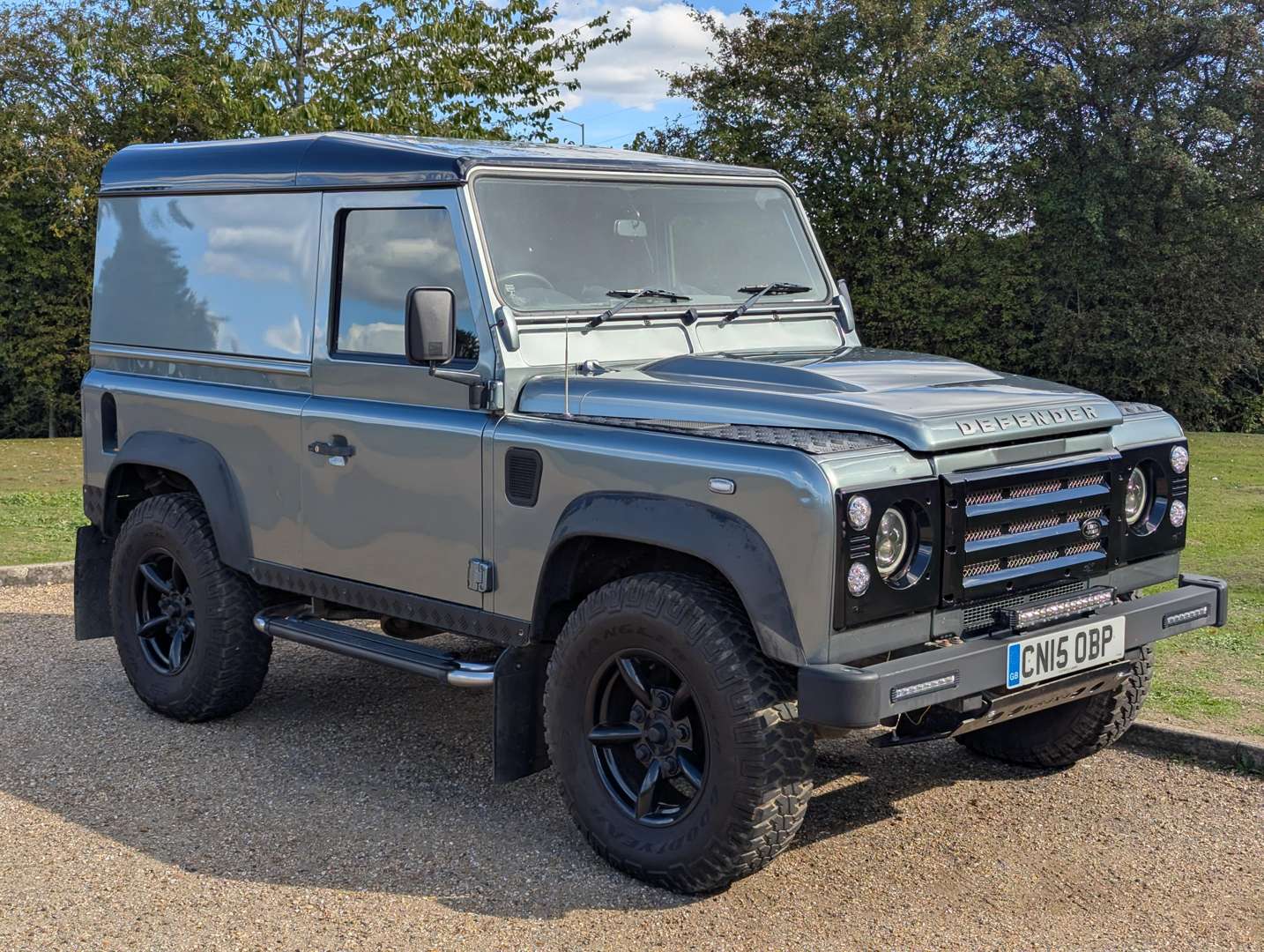 <p>2015 LAND ROVER DEFENDER 90 HARD TOP TDCI</p>