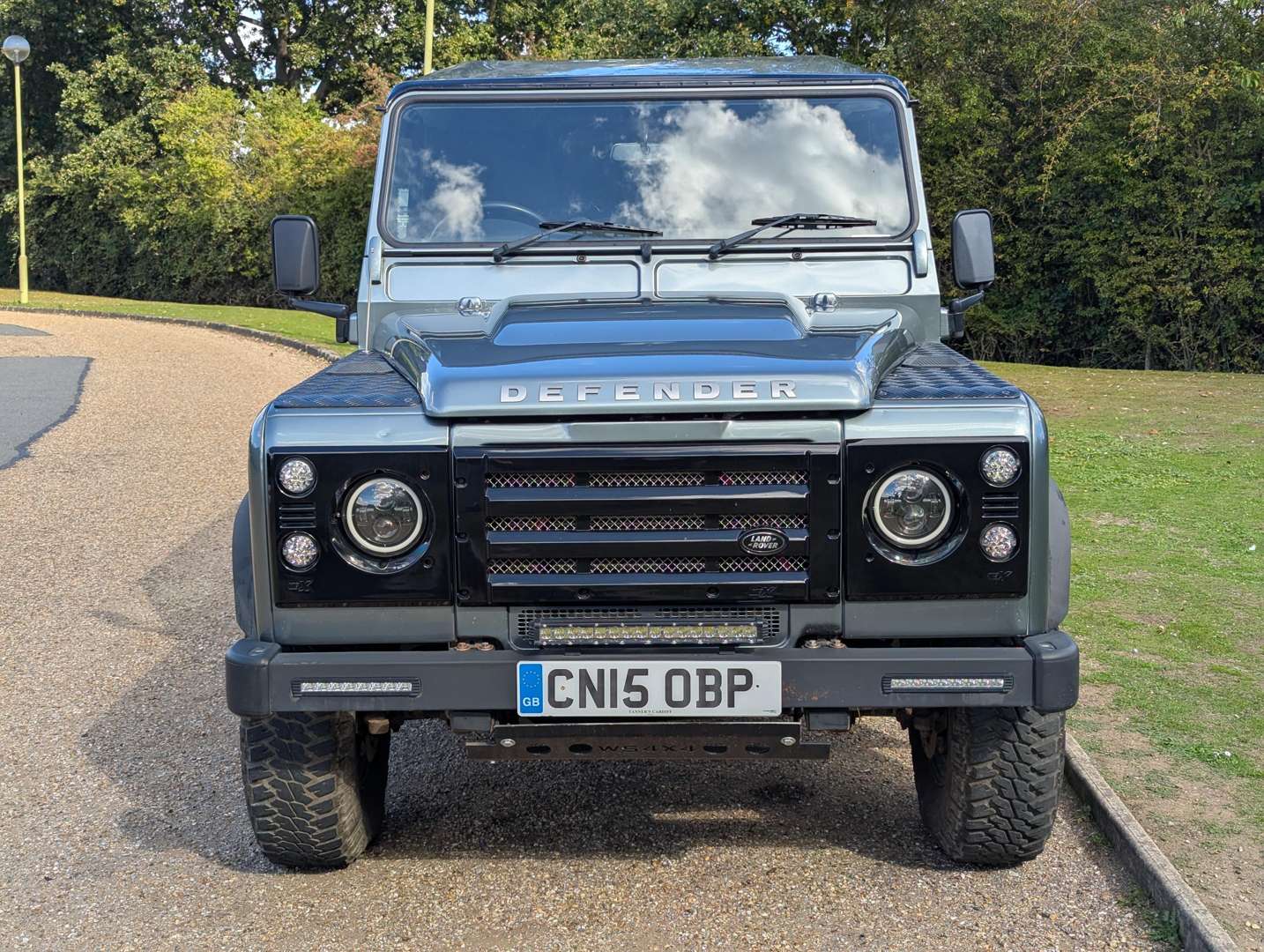 <p>2015 LAND ROVER DEFENDER 90 HARD TOP TDCI</p>