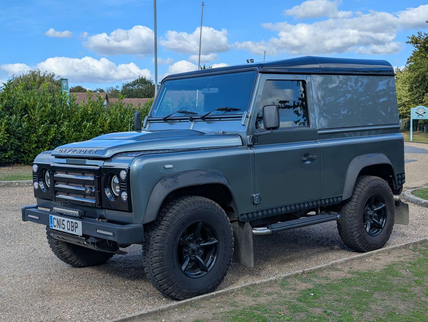 <p>2015 LAND ROVER DEFENDER 90 HARD TOP TDCI</p>
