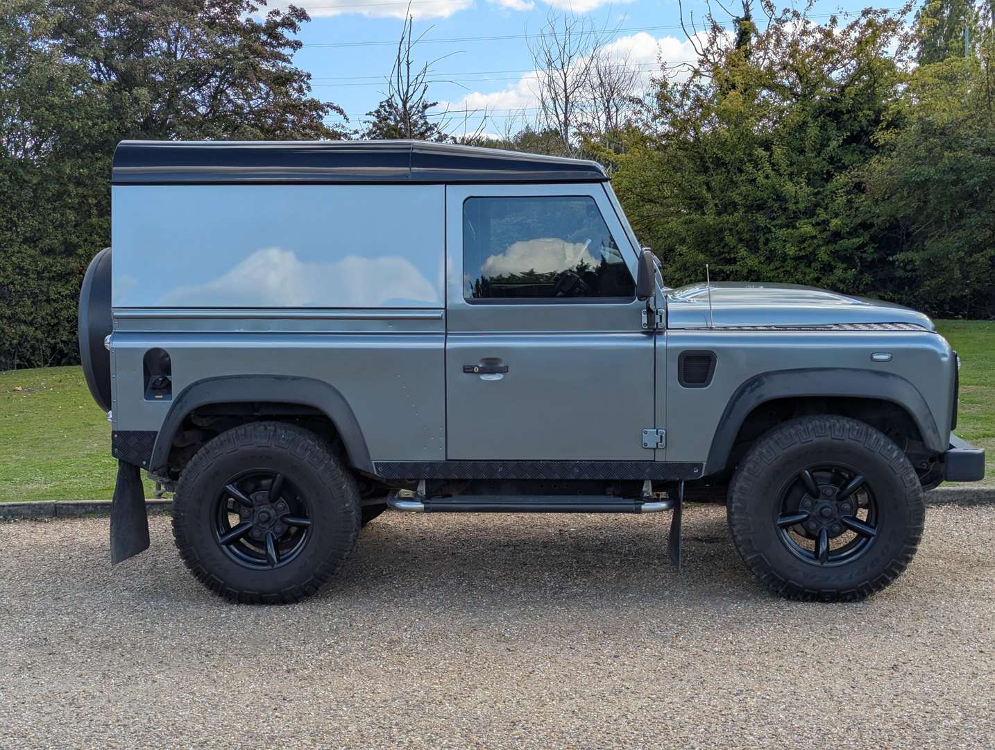 <p>2015 LAND ROVER DEFENDER 90 HARD TOP TDCI</p>