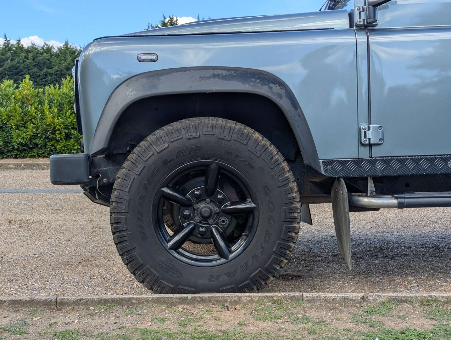 <p>2015 LAND ROVER DEFENDER 90 HARD TOP TDCI</p>